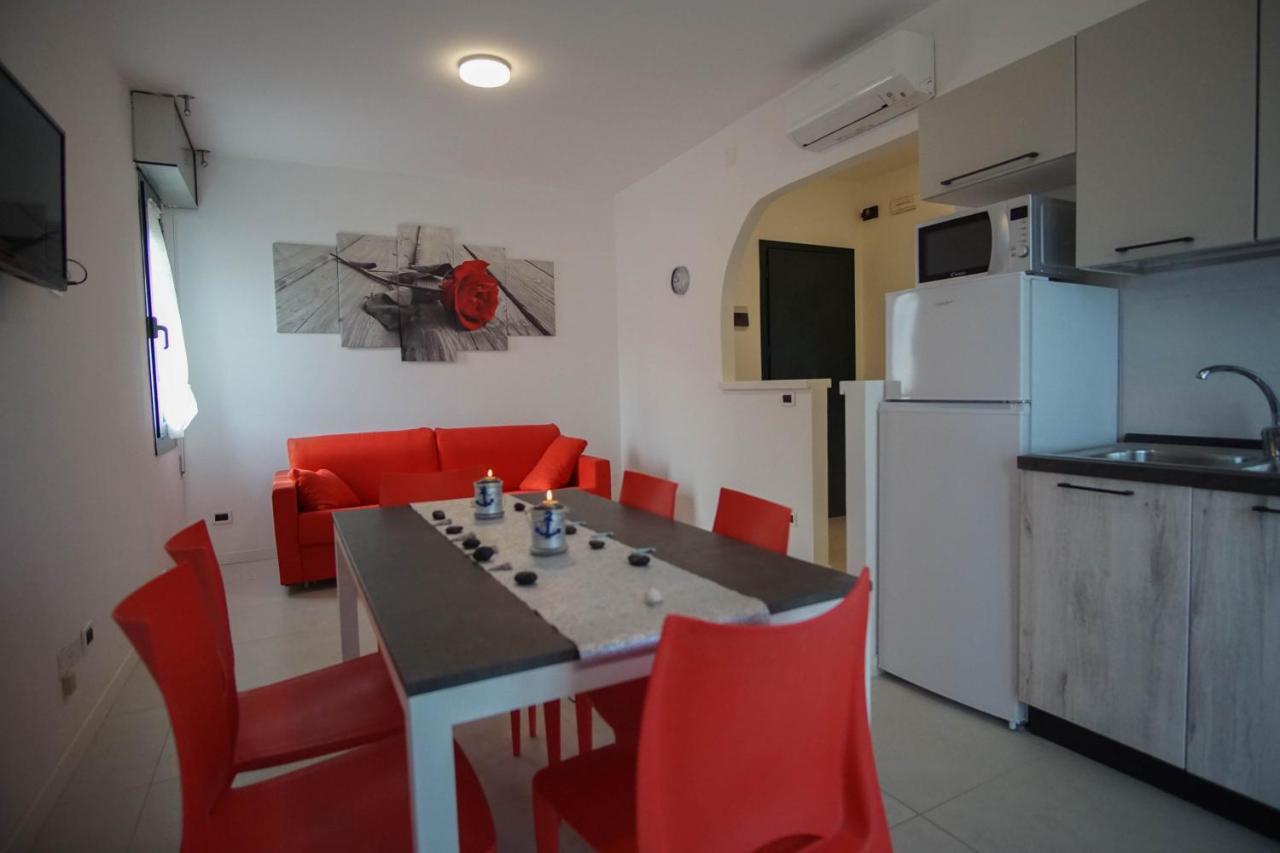Quito Residence Movida E Spiaggia Лидо-ди-Езоло Экстерьер фото